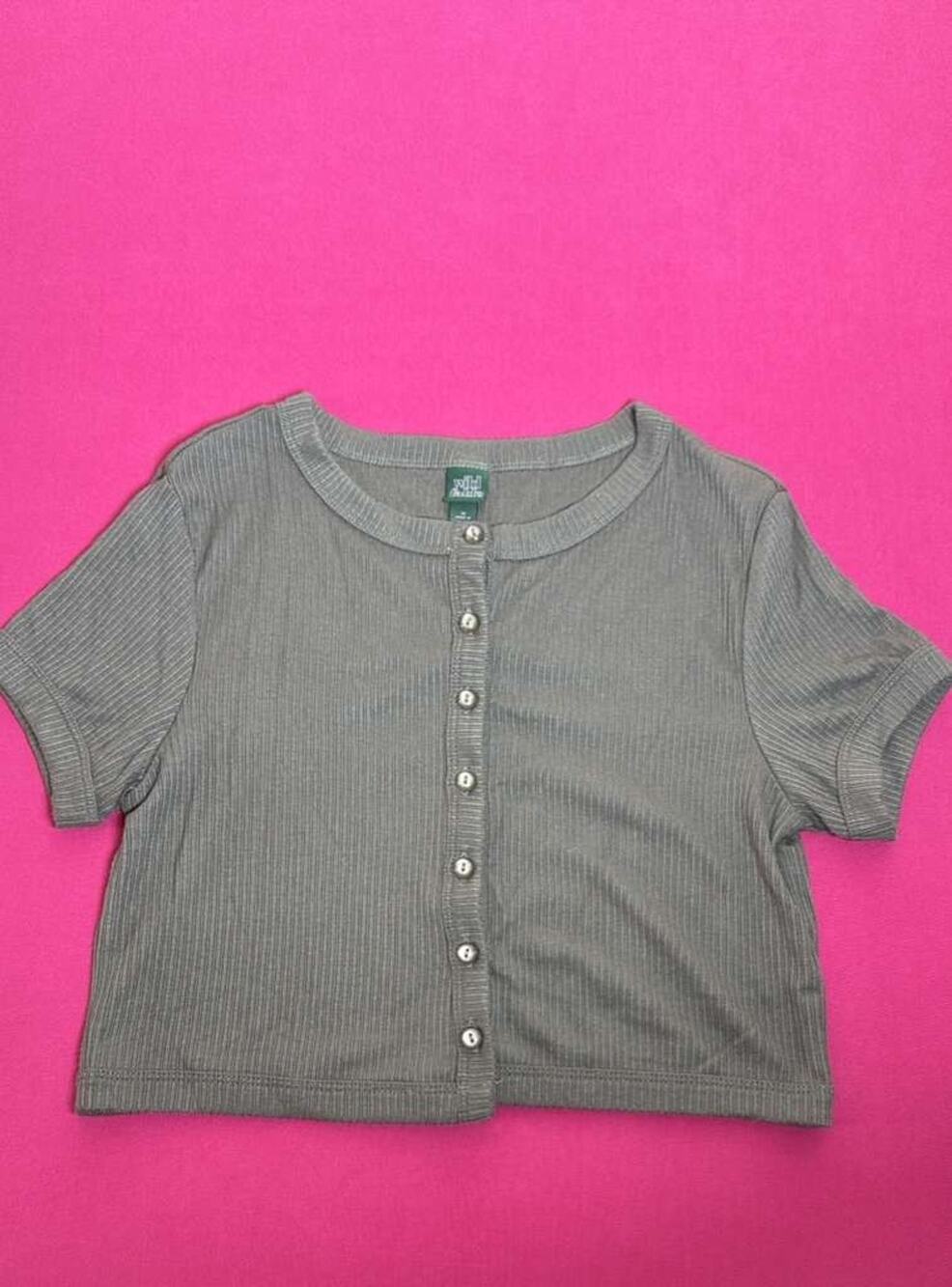 Wild Fable Gray Button Crop Top Size M Short Sleeve Casual Basic New